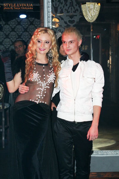 27744_122433727767962_111309878880347_337830_5920181_n