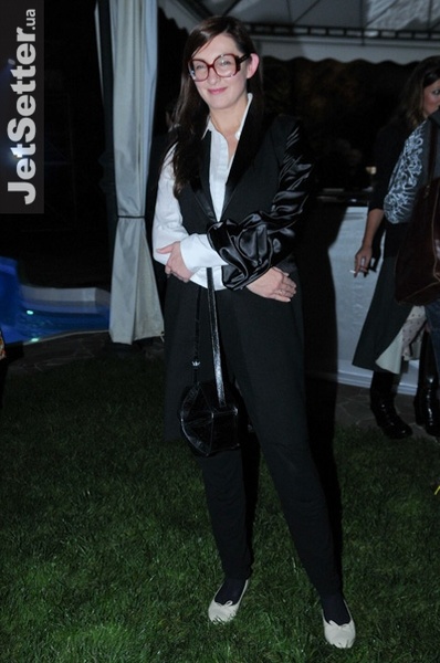 2570_26440_1284707259-1