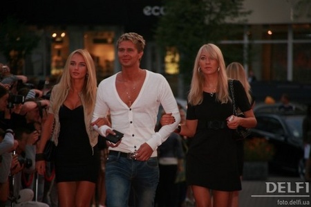 659229_630_420_source